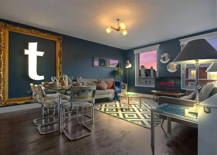 Kingsland High Street Apartment